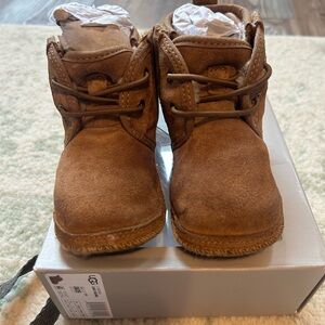 EUC baby boys Ugg neumel boots in original box